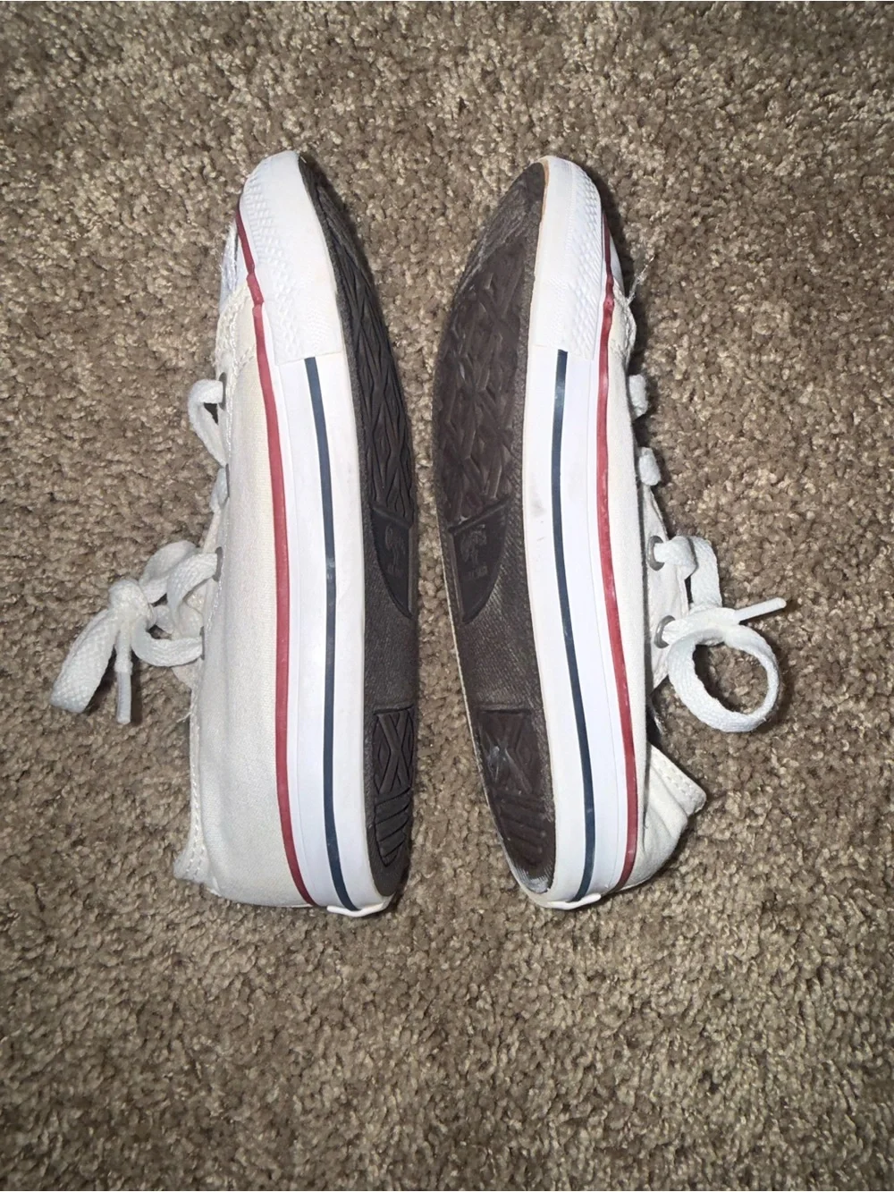 Toddler Converse Chuck Taylor All Star low-top sneakers Size 10